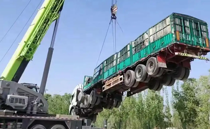 孙吴道路脱困救援案例